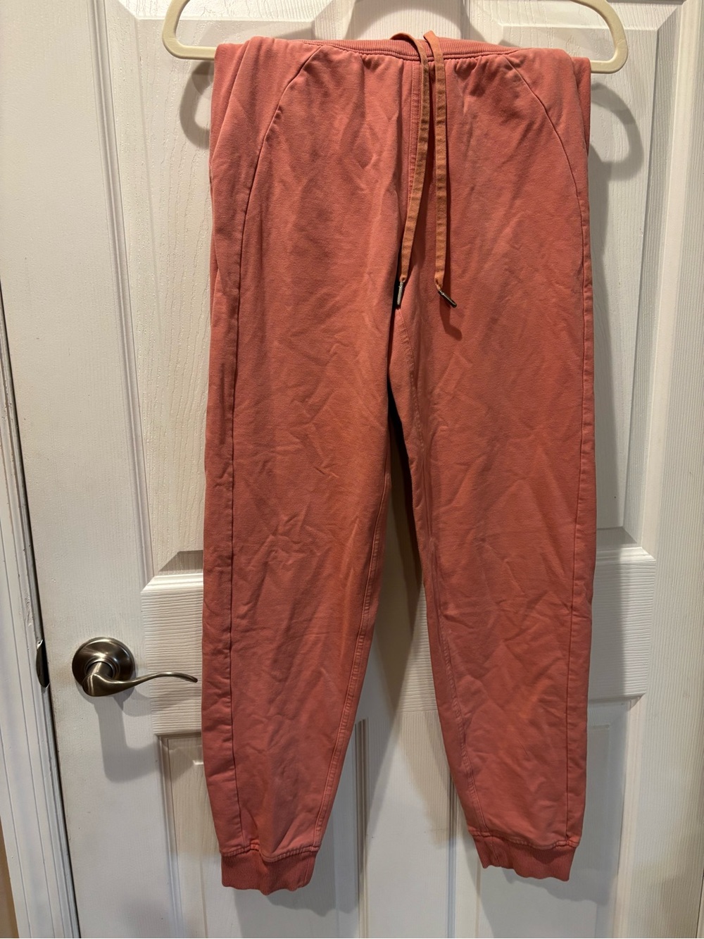 Lululemon Coral Joggers with Drawstring